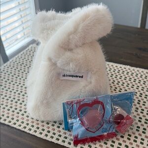 Skinsquared Plush Cream Bunny Hat